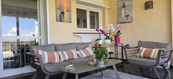 Image No.11-2 Bed Property for sale