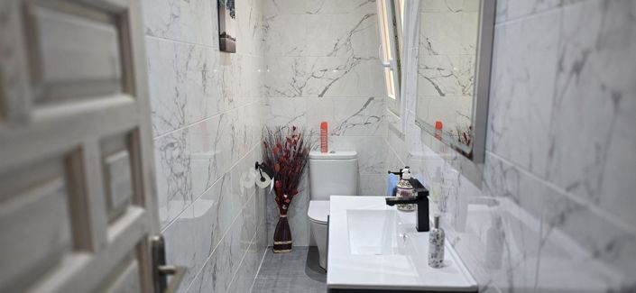 Image No.8-2 Bed Property for sale