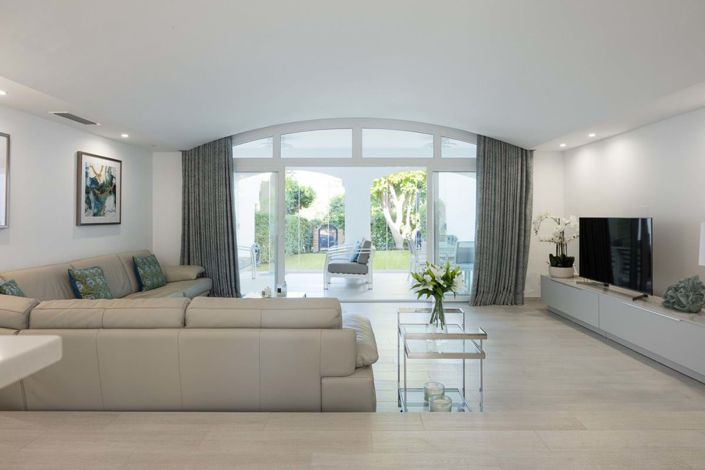 Image No.4-3 Bed Townhouse for sale