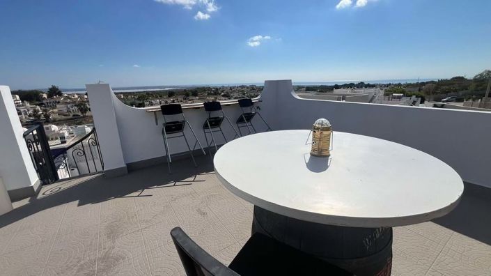 Image No.17-3 Bed Townhouse for sale