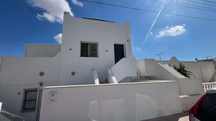 Image No.2-3 Bed Townhouse for sale