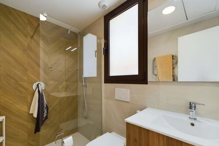 Image No.22-2 Bed Villa for sale