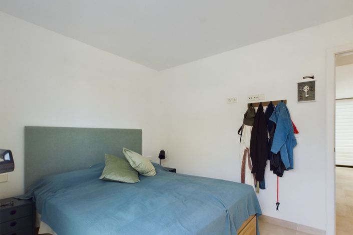 Image No.25-2 Bed Villa for sale