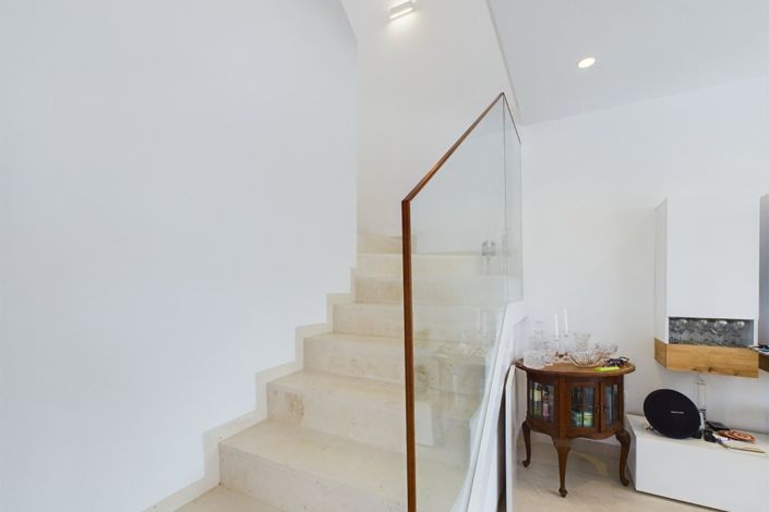 Image No.31-2 Bed Villa for sale