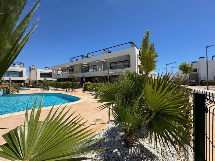 Image No.17-2 Bed Apartment for sale