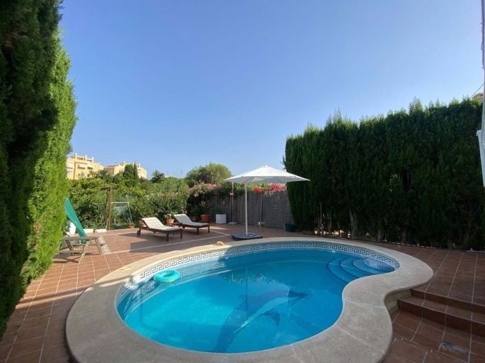 Image No.1-4 Bed Villa for sale