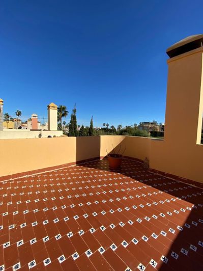 Image No.3-4 Bed Villa for sale