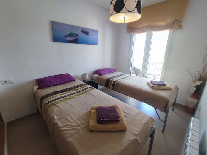 Image No.20-2 Bed Apartment for sale