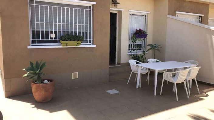 Image No.10-4 Bed Semi-Detached for sale