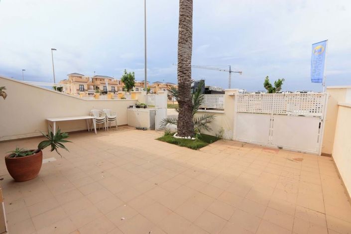 Image No.23-4 Bed Semi-Detached for sale