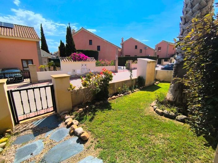 Image No.20-2 Bed Apartment for sale