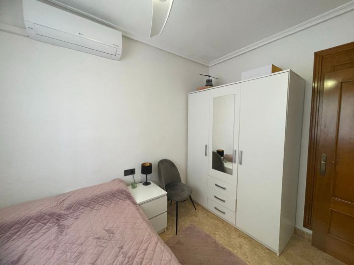 Image No.12-3 Bed Semi-Detached for sale