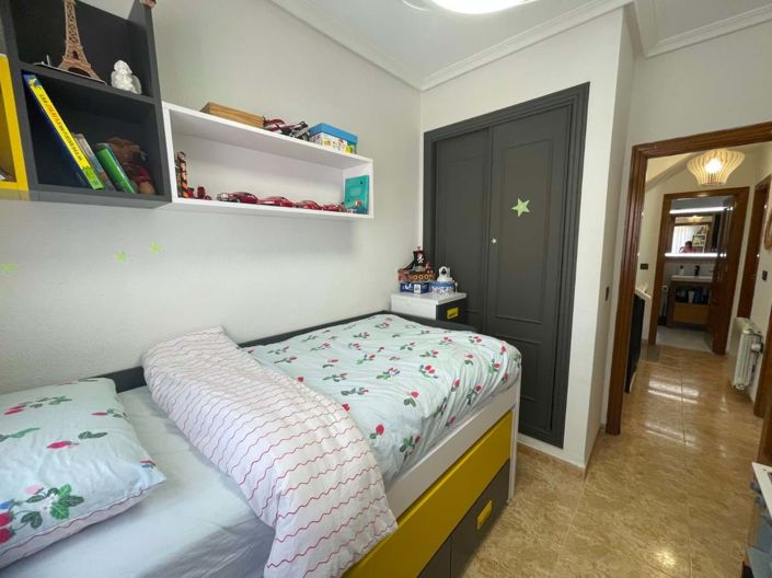 Image No.15-3 Bed Semi-Detached for sale