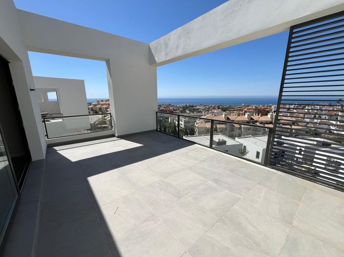Image No.1-3 Bed Property for sale