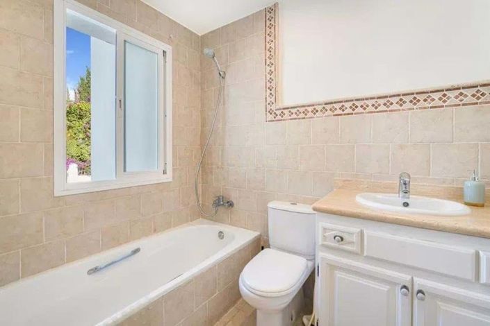 Image No.23-Maison de ville de 5 chambres à vendre à Marbella