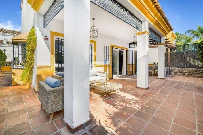 Image No.7-Maison de ville de 5 chambres à vendre à Marbella