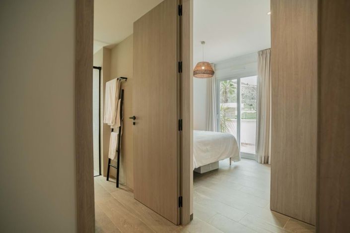 Image No.14-3 Bed Apartment for sale