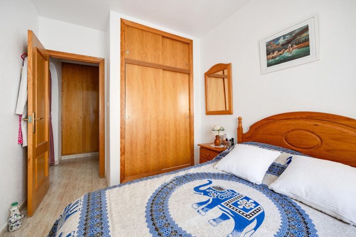 Image No.18-3 Bed Property for sale