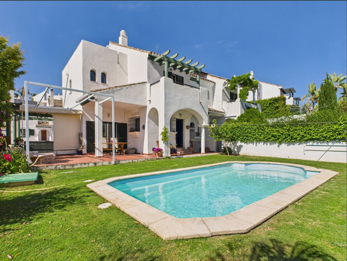 Image No.1-3 Bed Townhouse for sale