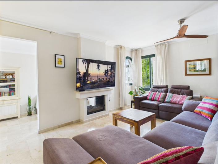 Image No.11-3 Bed Semi-Detached for sale