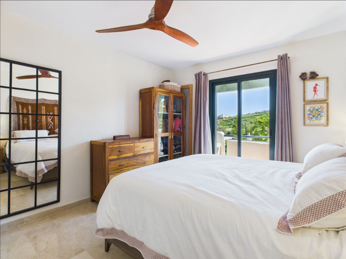 Image No.35-3 Bed Semi-Detached for sale