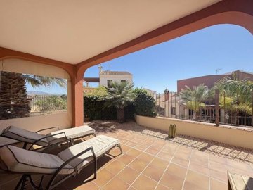 1447-632195-78d1f4f8b6655591b02d22fabb36a692d