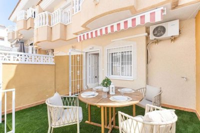 Maison de ville de 2 chambres à vendre à Villamartin