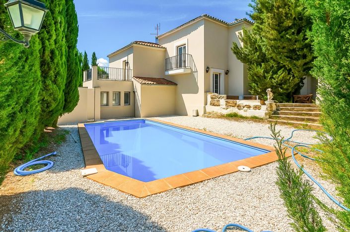 Image No.1-Villa de 5 chambres à vendre à Estepona