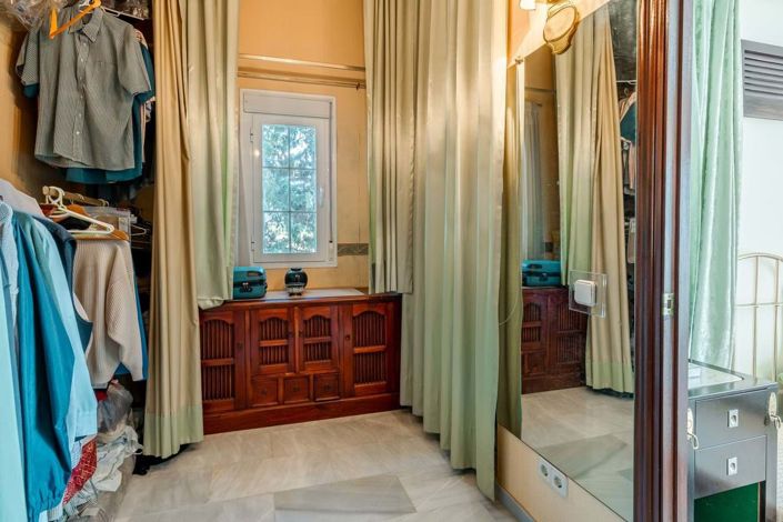 Image No.32-5 Bed Villa for sale