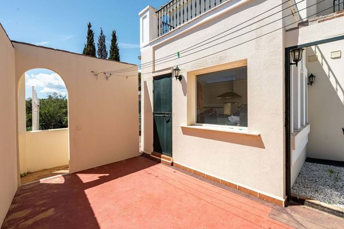 Image No.9-5 Bed Villa for sale