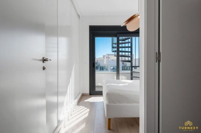 1447-632352-78d1f4f8b6655591b02d22fabb36a692d