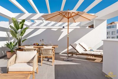 1447-632352-78d1f4f8b6655591b02d22fabb36a692d