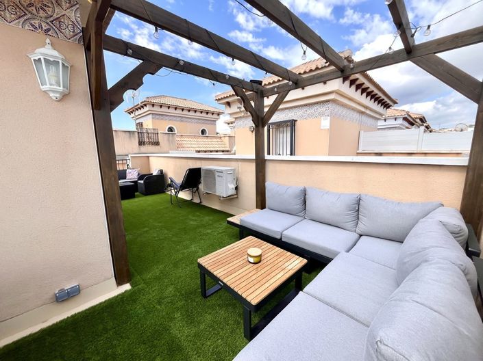 Image No.17-3 Bed Townhouse for sale