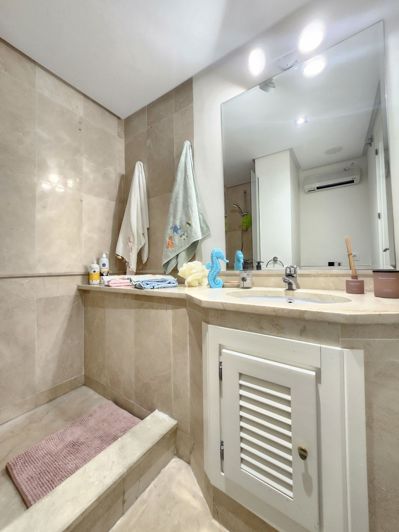 Image No.23-2 Bed Apartment for sale