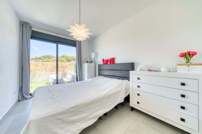 Image No.16-2 Bed Apartment for sale