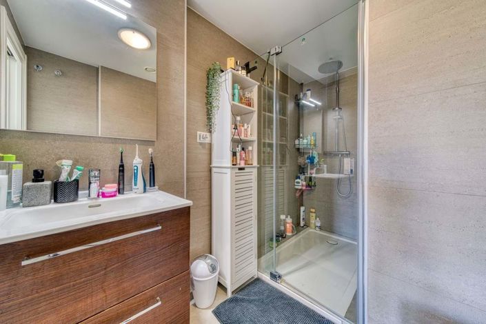 Image No.17-2 Bed Apartment for sale