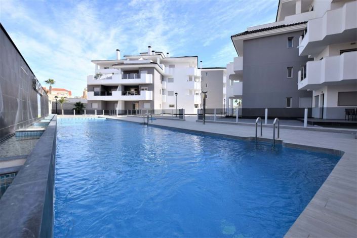 Image No.1-Appartement de 2 chambres à vendre à Villamartin