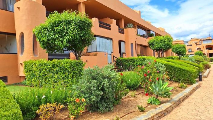 Image No.23-2 Bed Apartment for sale