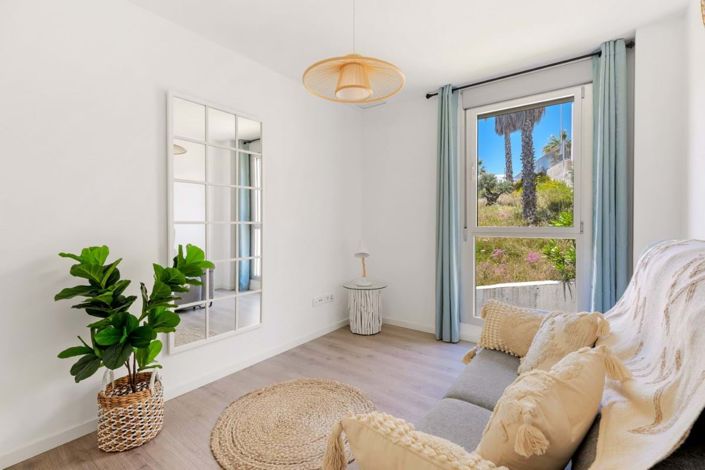 Image No.12-3 Bed Apartment for sale