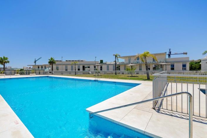 Image No.18-3 Bed Apartment for sale