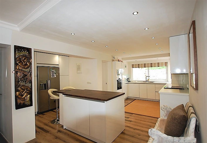 Image No.2-Villa de 4 chambres à vendre à Mijas Costa