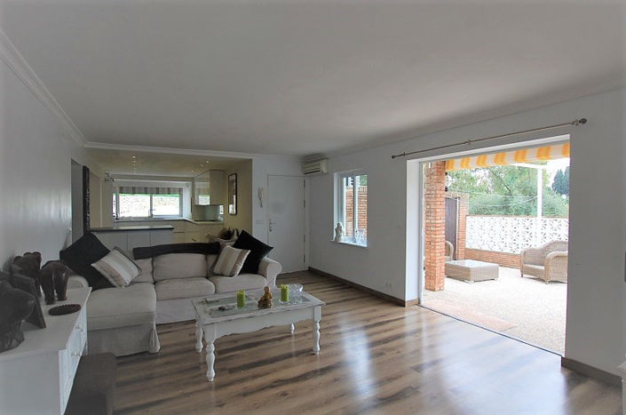 Image No.3-Villa de 4 chambres à vendre à Mijas Costa