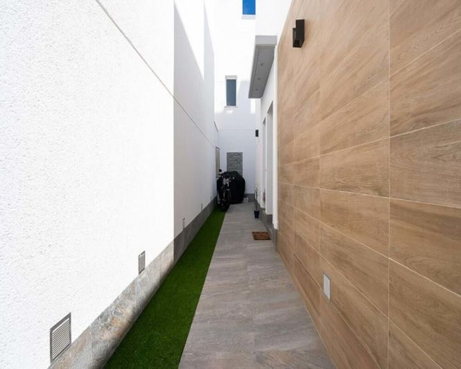 Image No.13-4 Bed Villa for sale