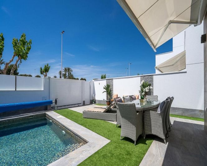 Image No.6-4 Bed Villa for sale