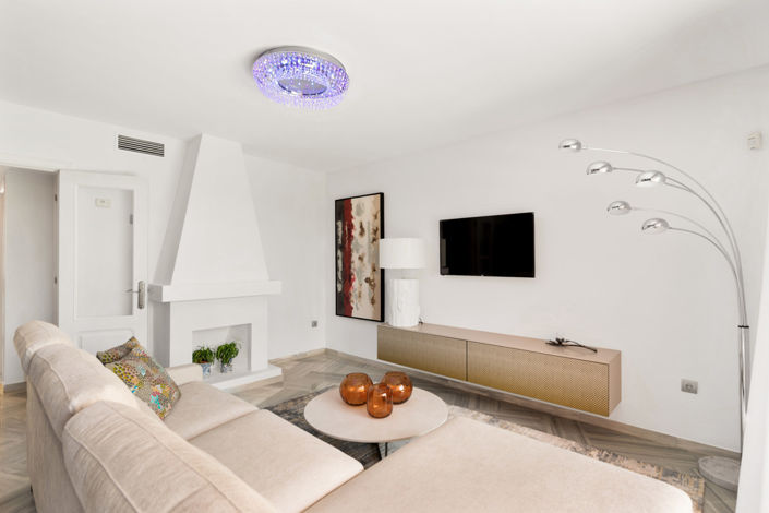 Image No.1-3 Bed Townhouse for sale