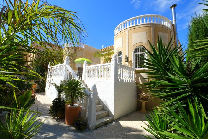 Image No.1-Villa de 2 chambres à vendre à Villamartin