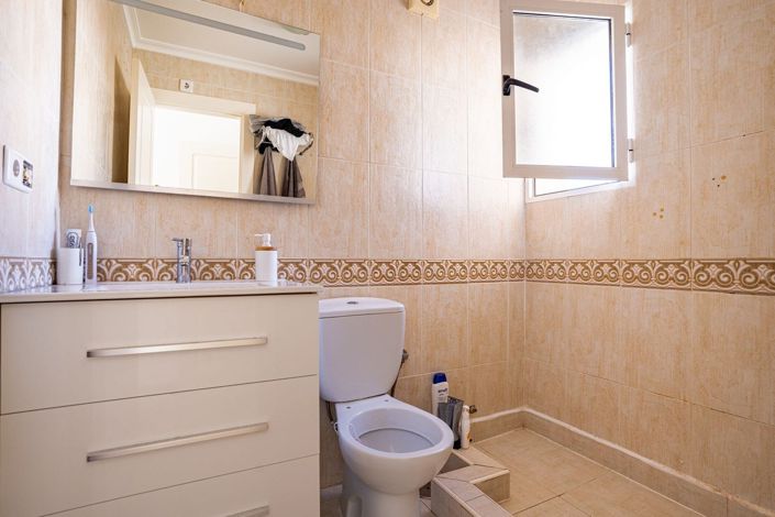 Image No.12-4 Bed Villa for sale