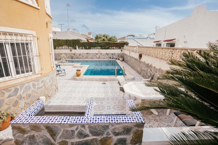 Image No.16-Villa de 4 chambres à vendre à Villamartin