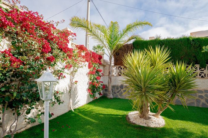 Image No.18-4 Bed Villa for sale