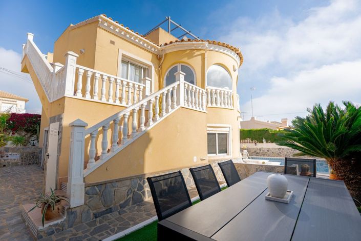 Image No.21-4 Bed Villa for sale